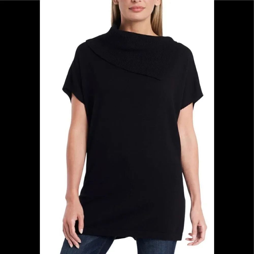 HP!🥰Vince Camuto Fold Over Oversized Tunic Sweater